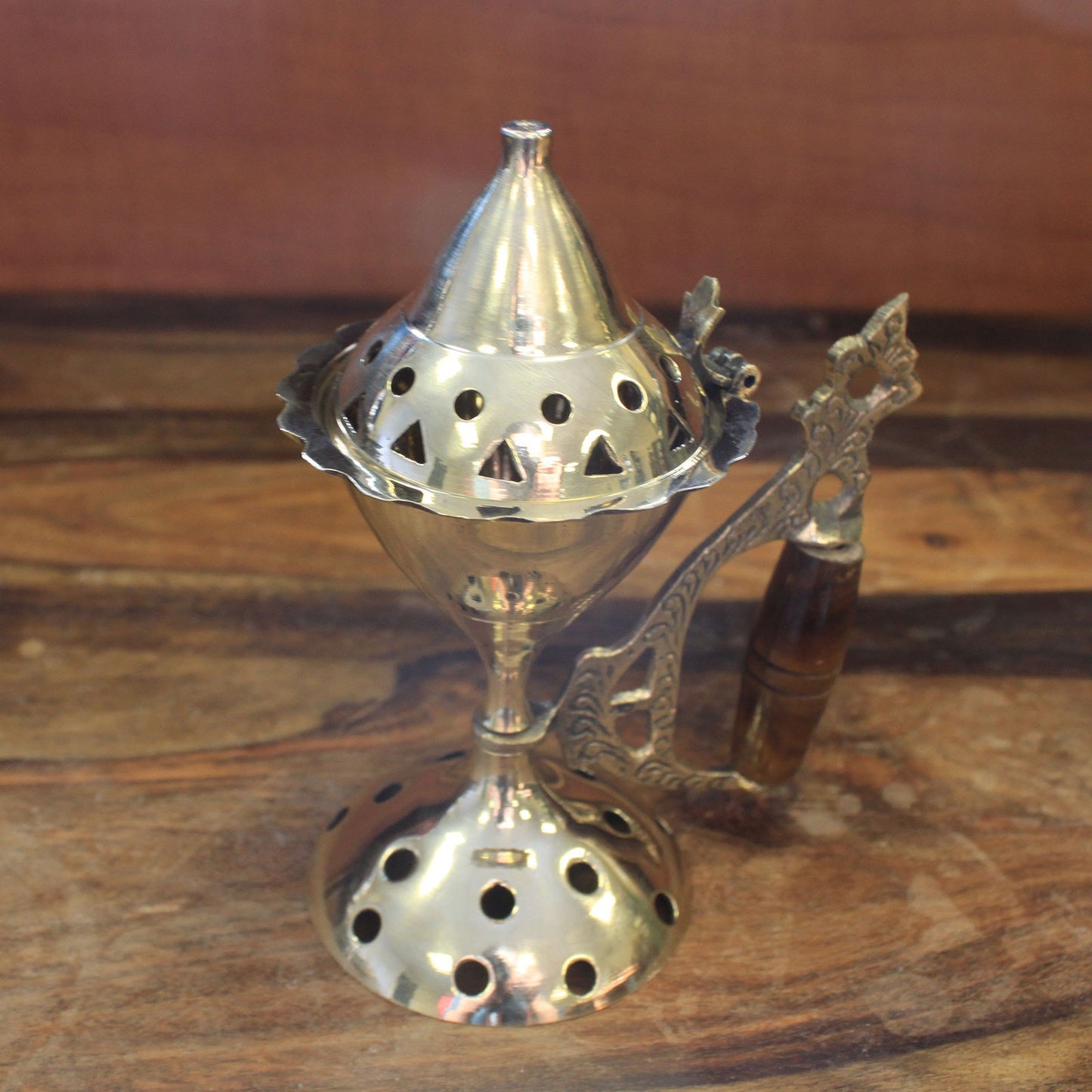 Large cone burner with handle