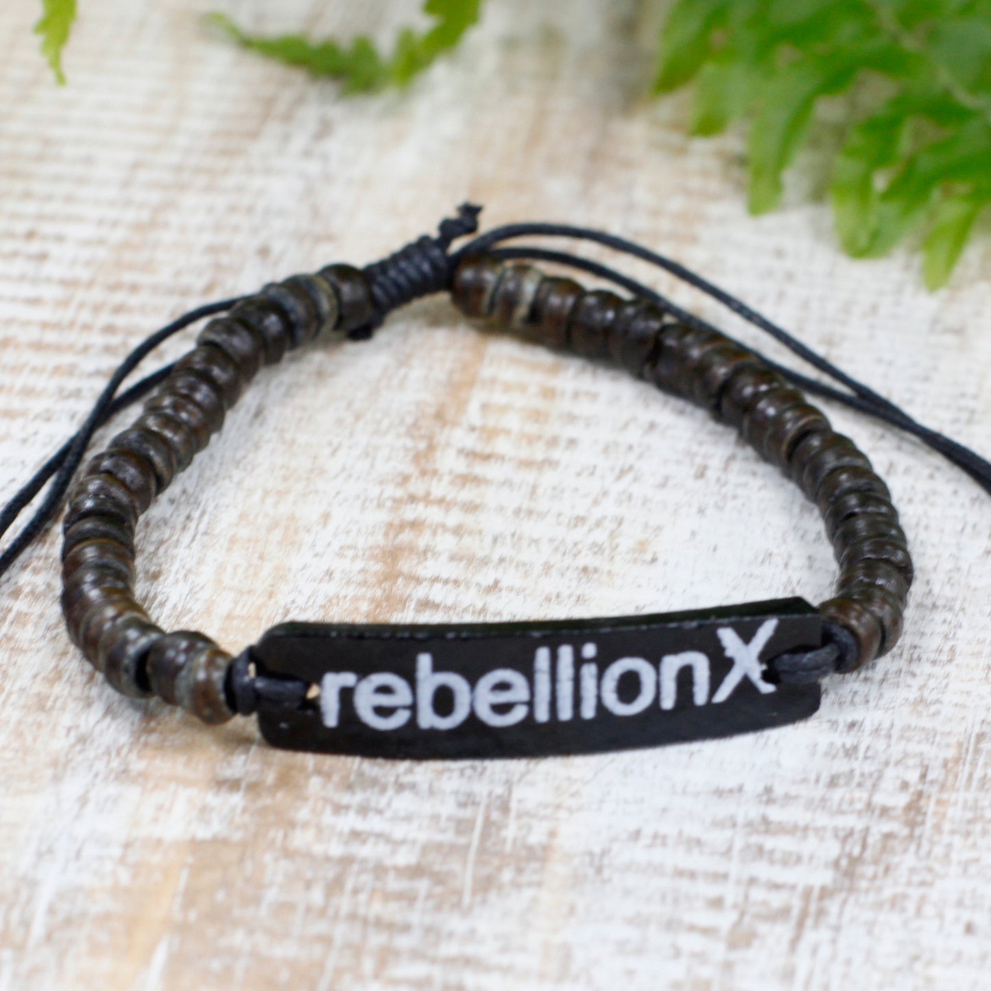 Bracelets de coco Slogan - Rebellion X