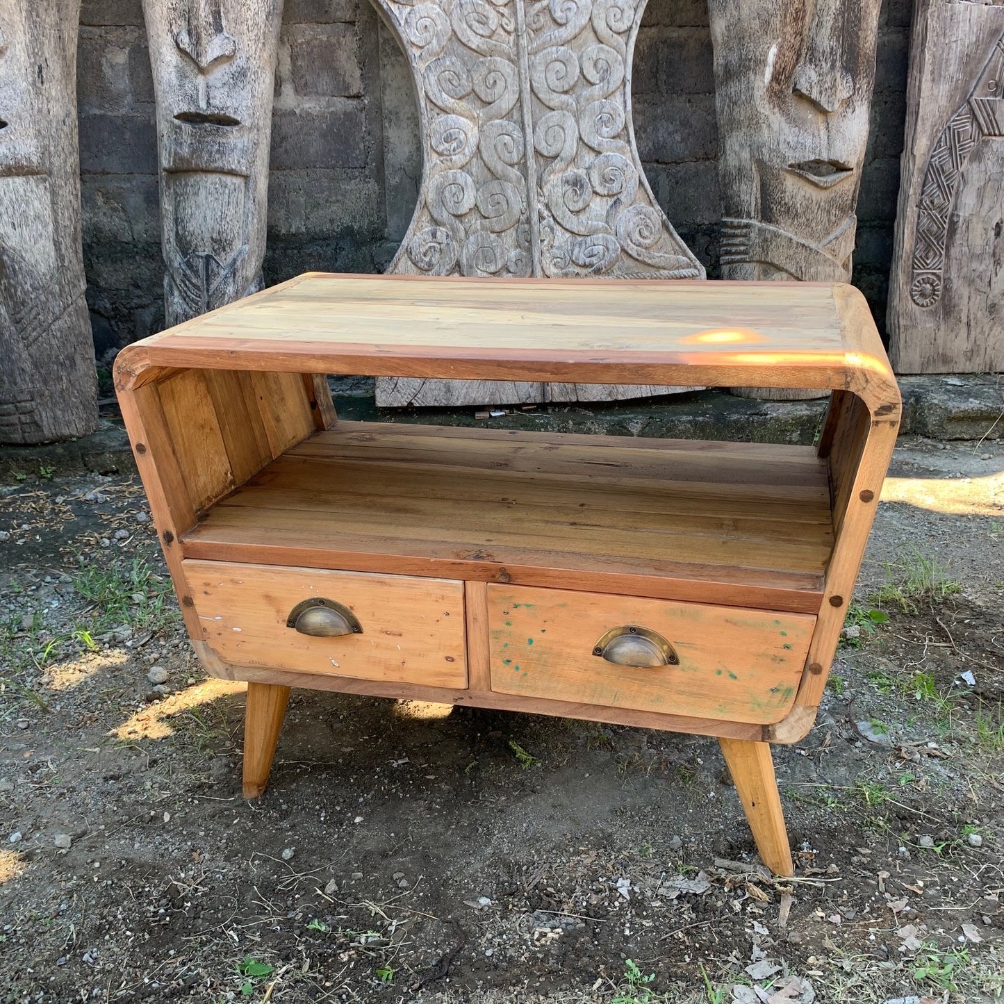 Small TV cabinet with 2 round drawers - Recycled wood