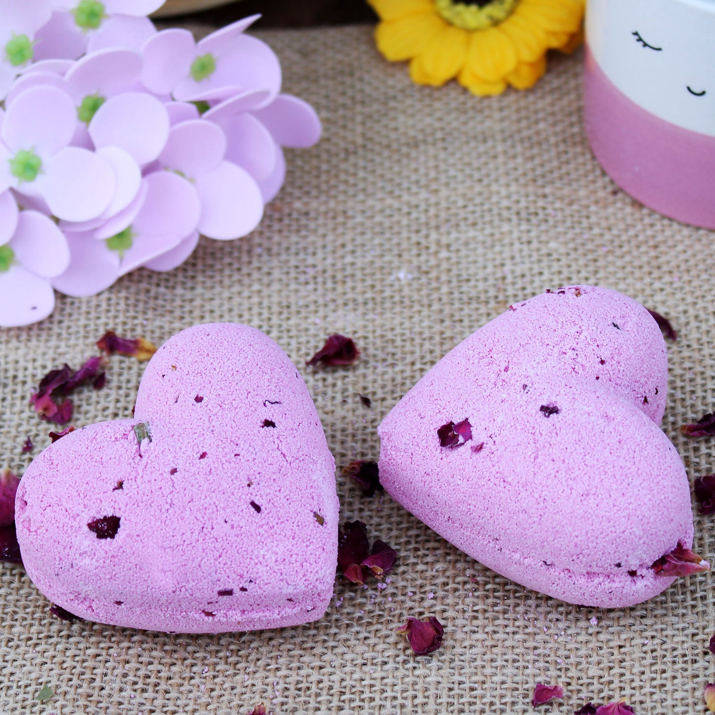 Heart bath bomb 70g - Yang &amp; Rose