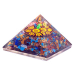 Pyramide en Orgonite - Om Chakra - 70 mm