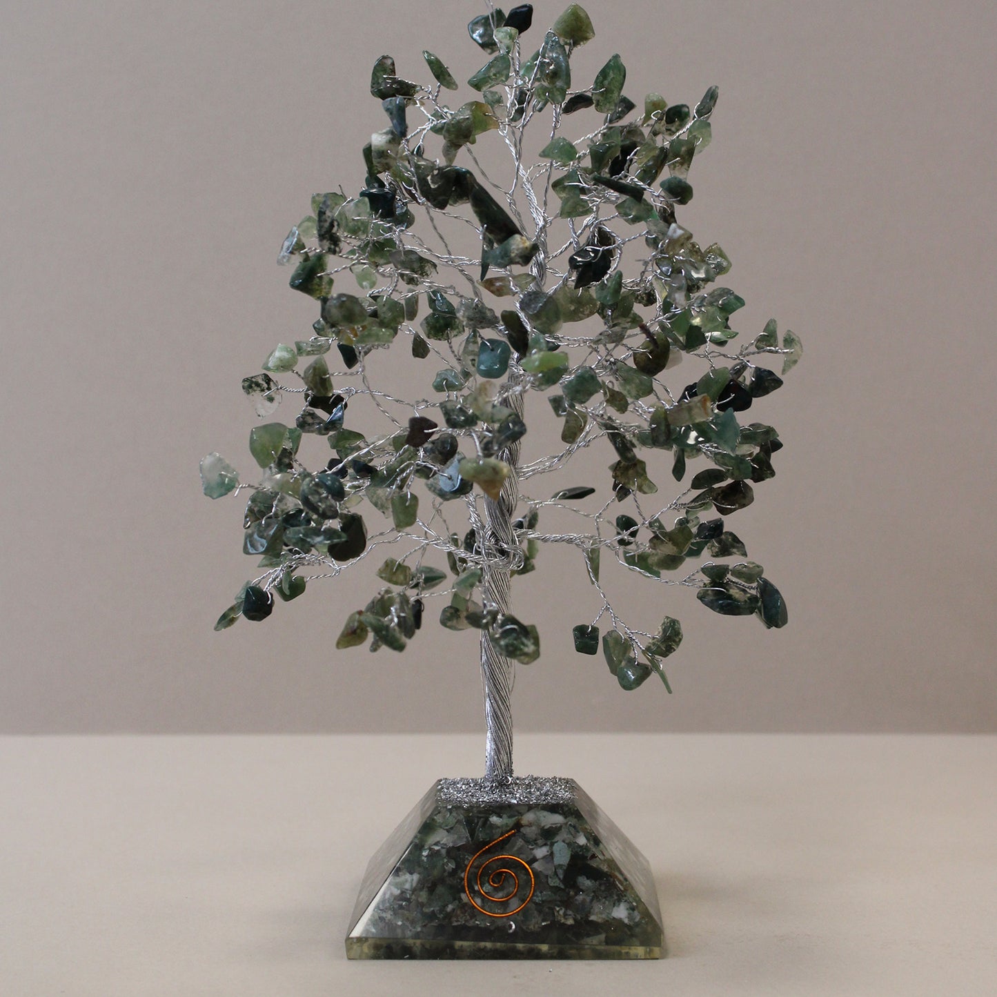 Arbre à pierres avec base en organite - 320 pierres - Moss Agate