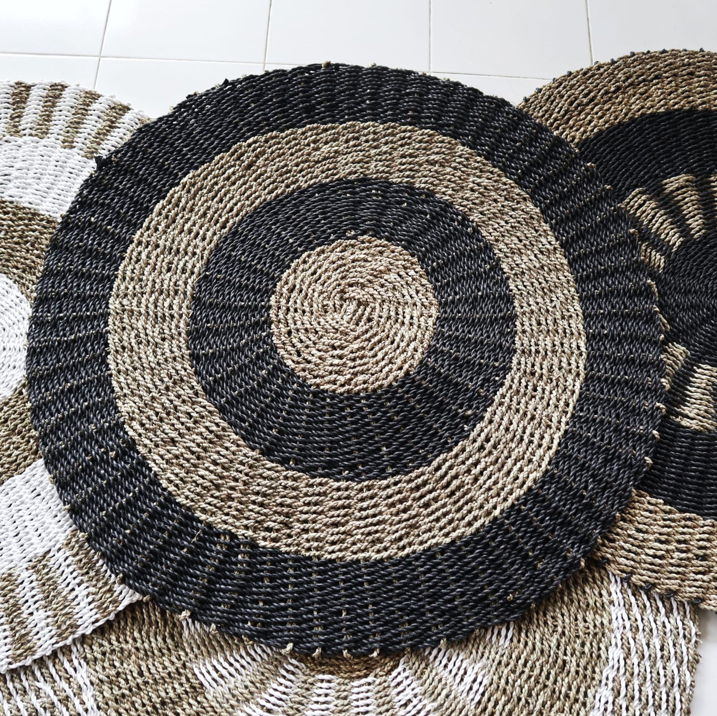 L'herbe ronde de mer noire et havane - Cercles - 1m