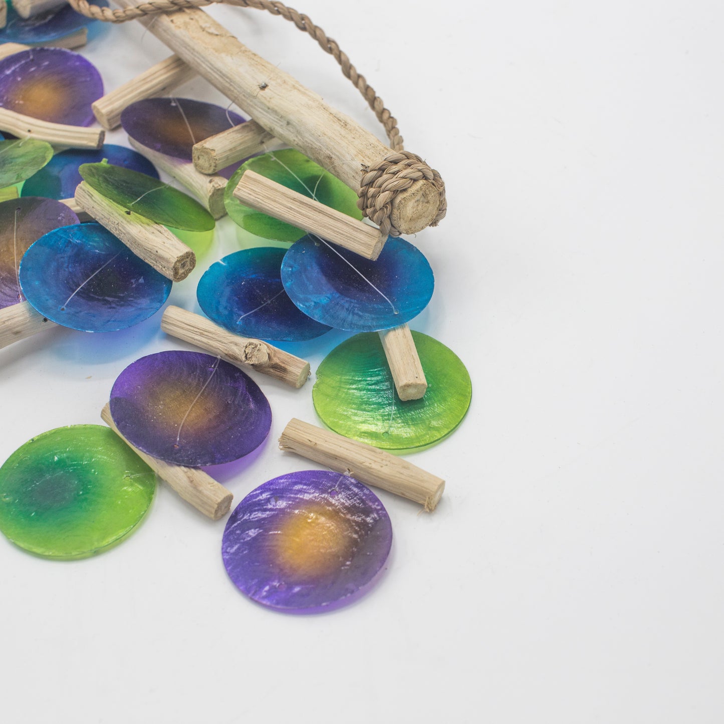 Carillon en bois flotté vert et violet