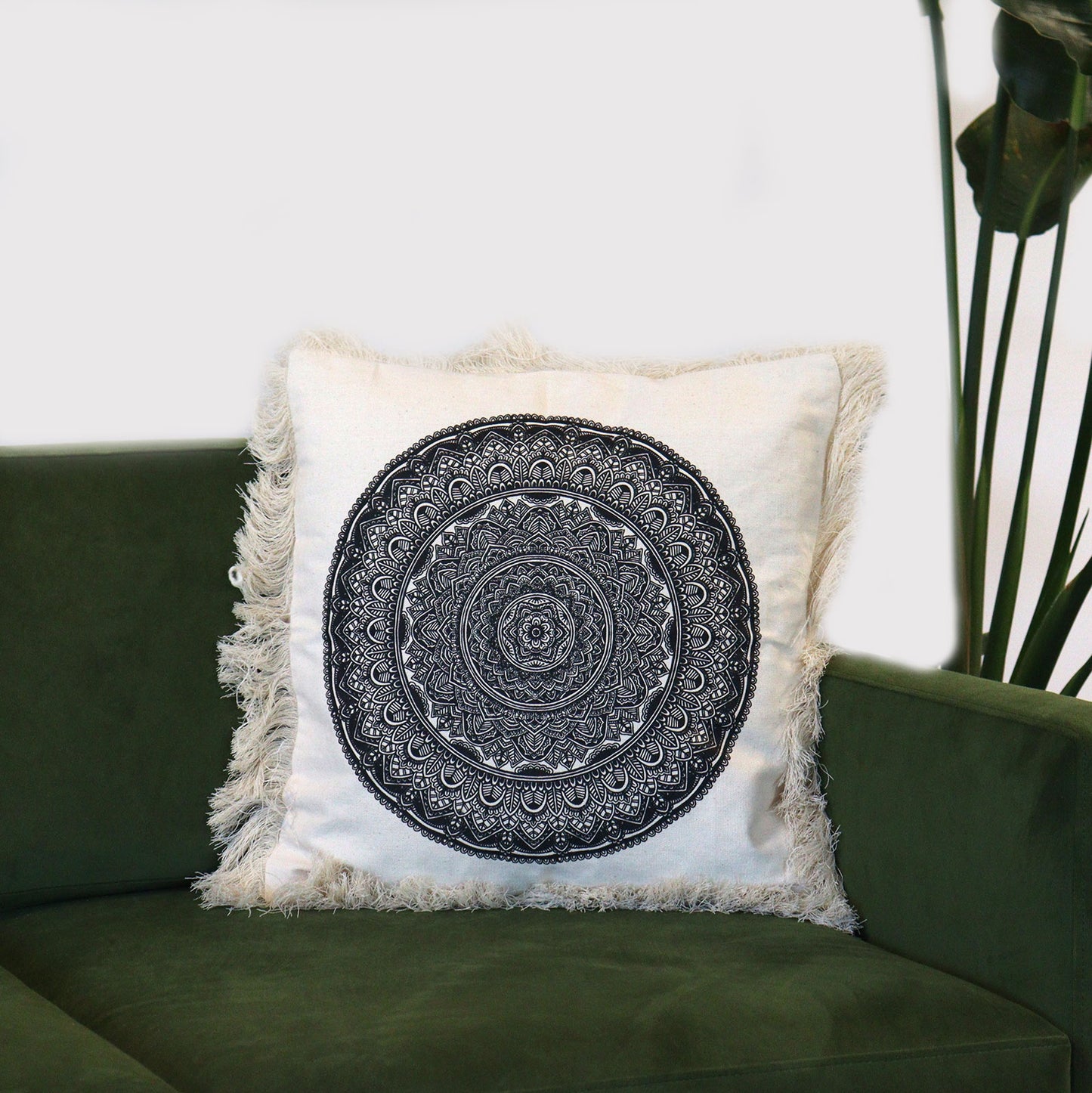 Housse de Coussin Mandala Traditionnelle - 45x45cm - noir